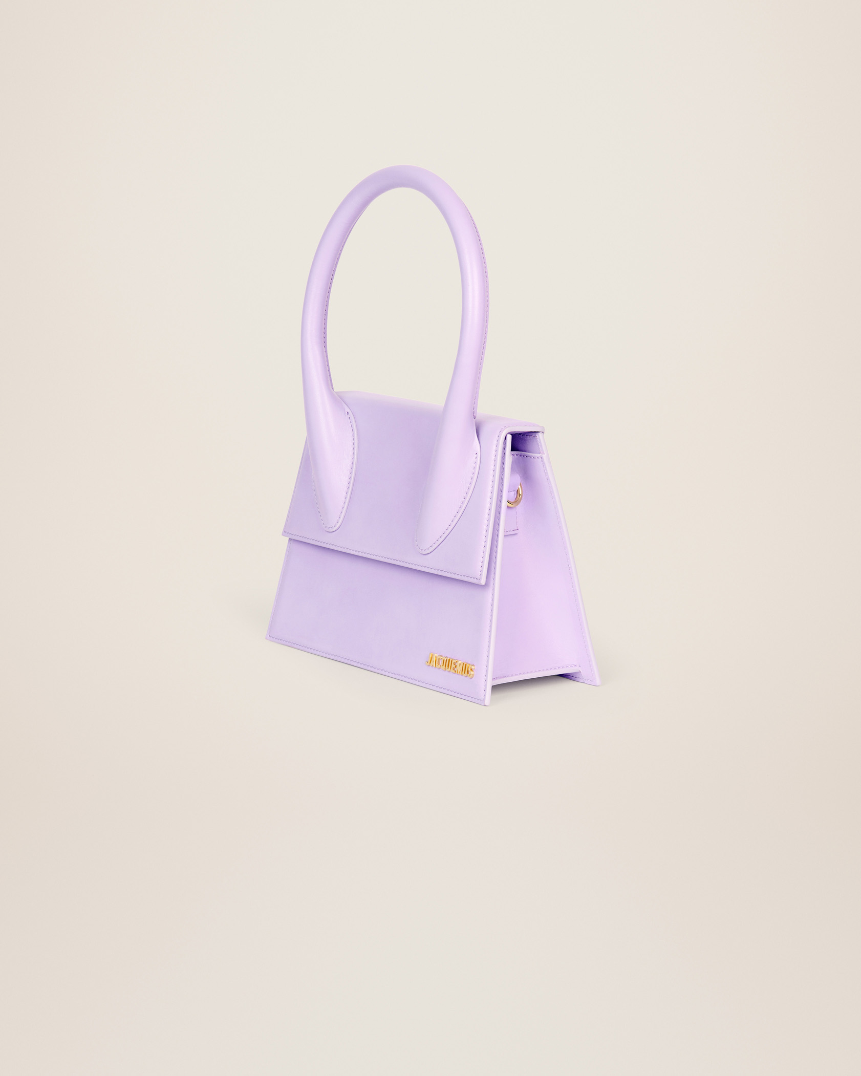 jacquemus Le grand Chiquito LE PAPIER Large signature handbag.