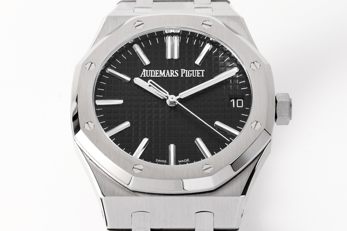 Audemars Piguet Royal Oak 50th Anniversary 41 mm, Black Ref. 15510ST.OO.1320ST.02