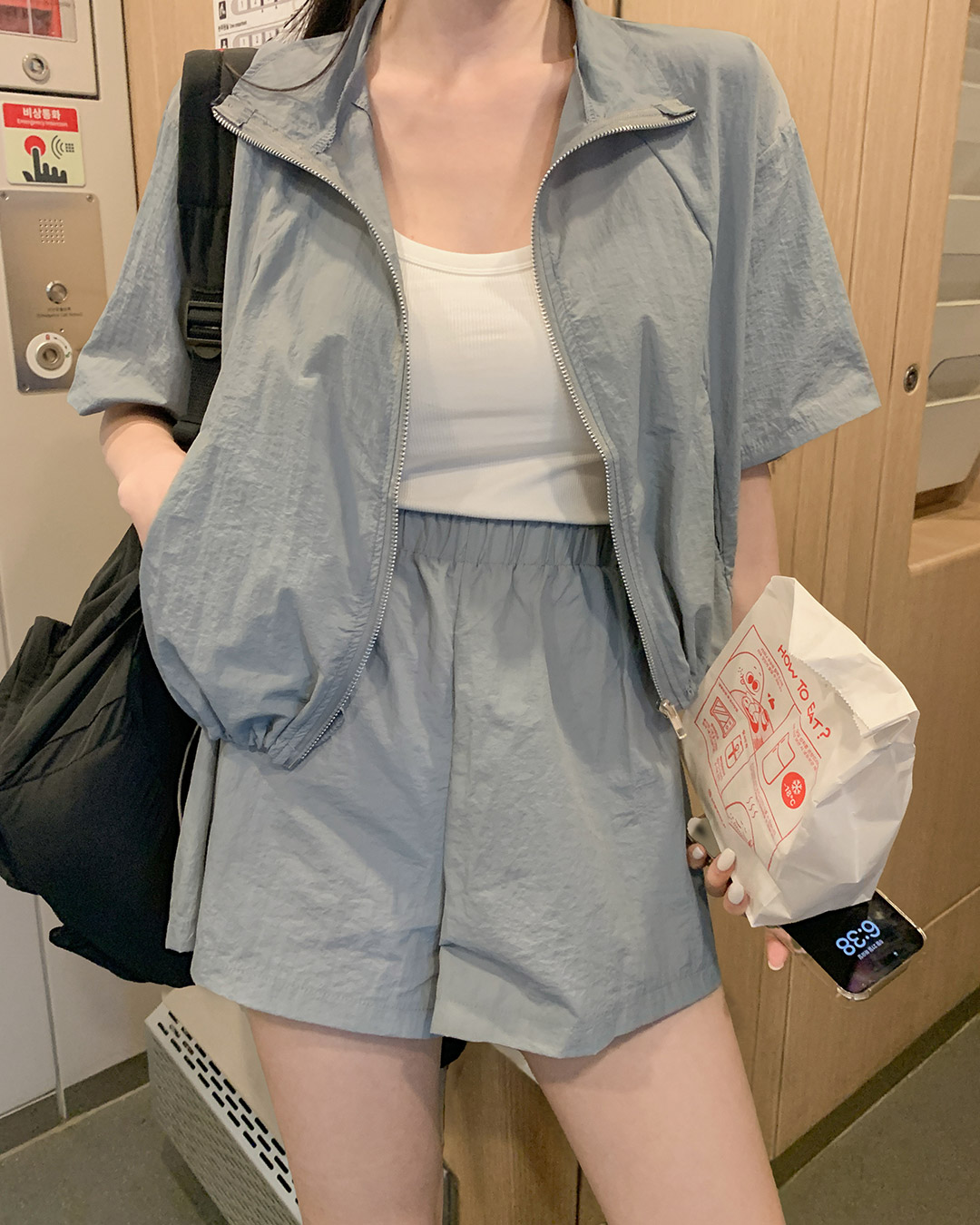 Short sleeve zip-up & short pants set