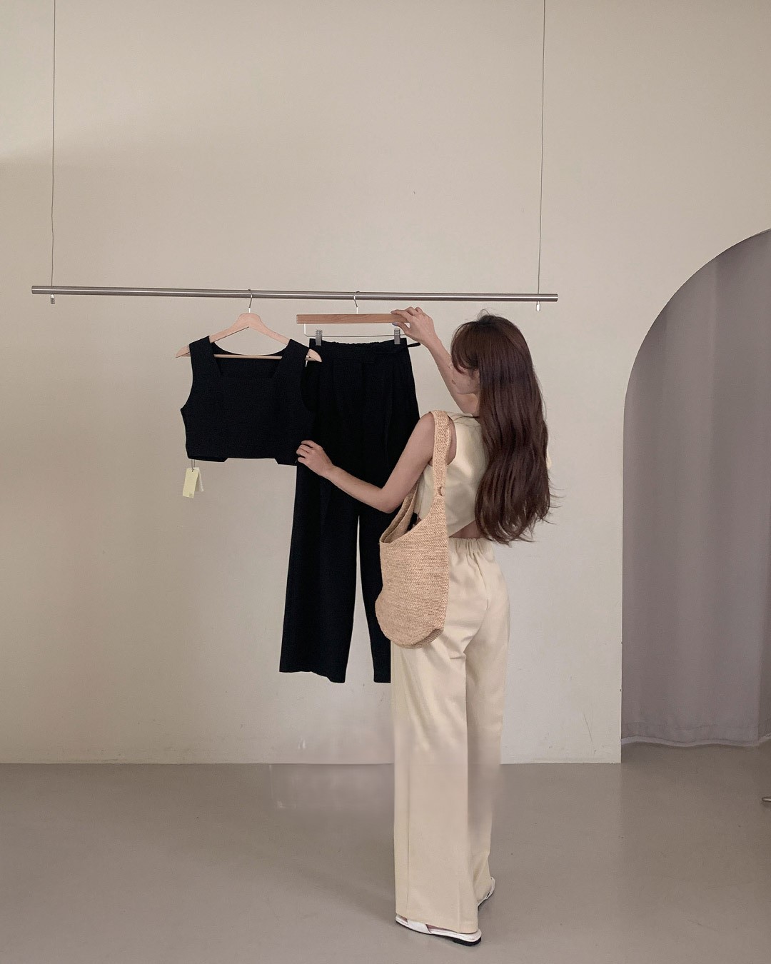 Sleeveless & pants set