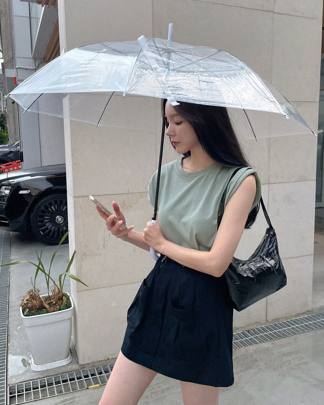 French sleeve T-shirt + mini skirt