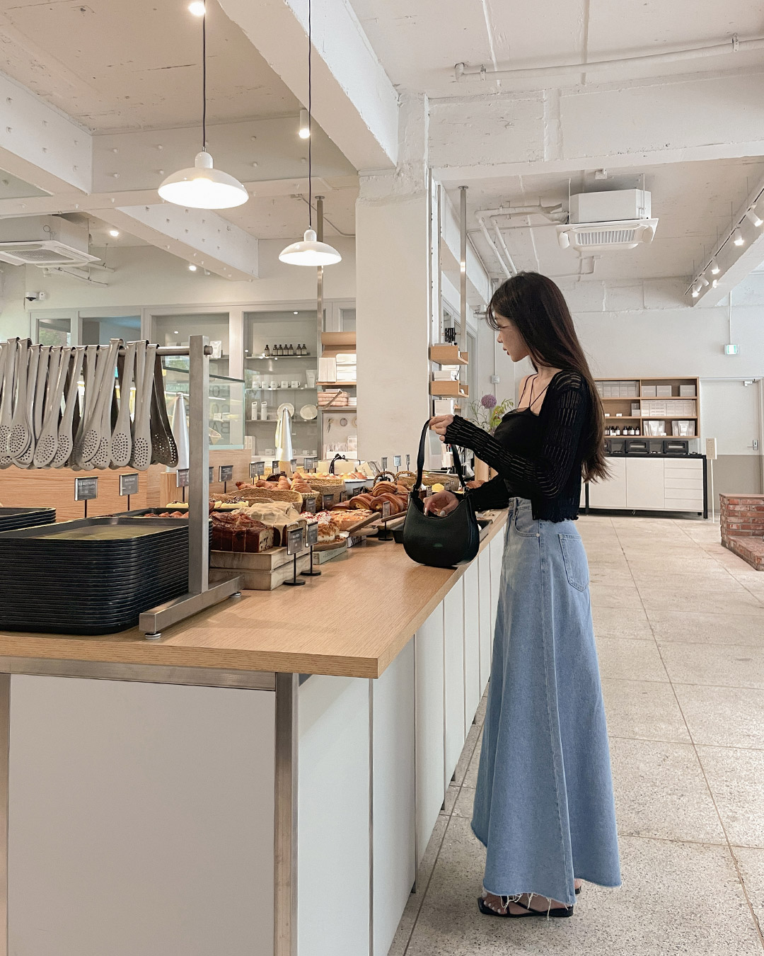 Slit long denim skirt