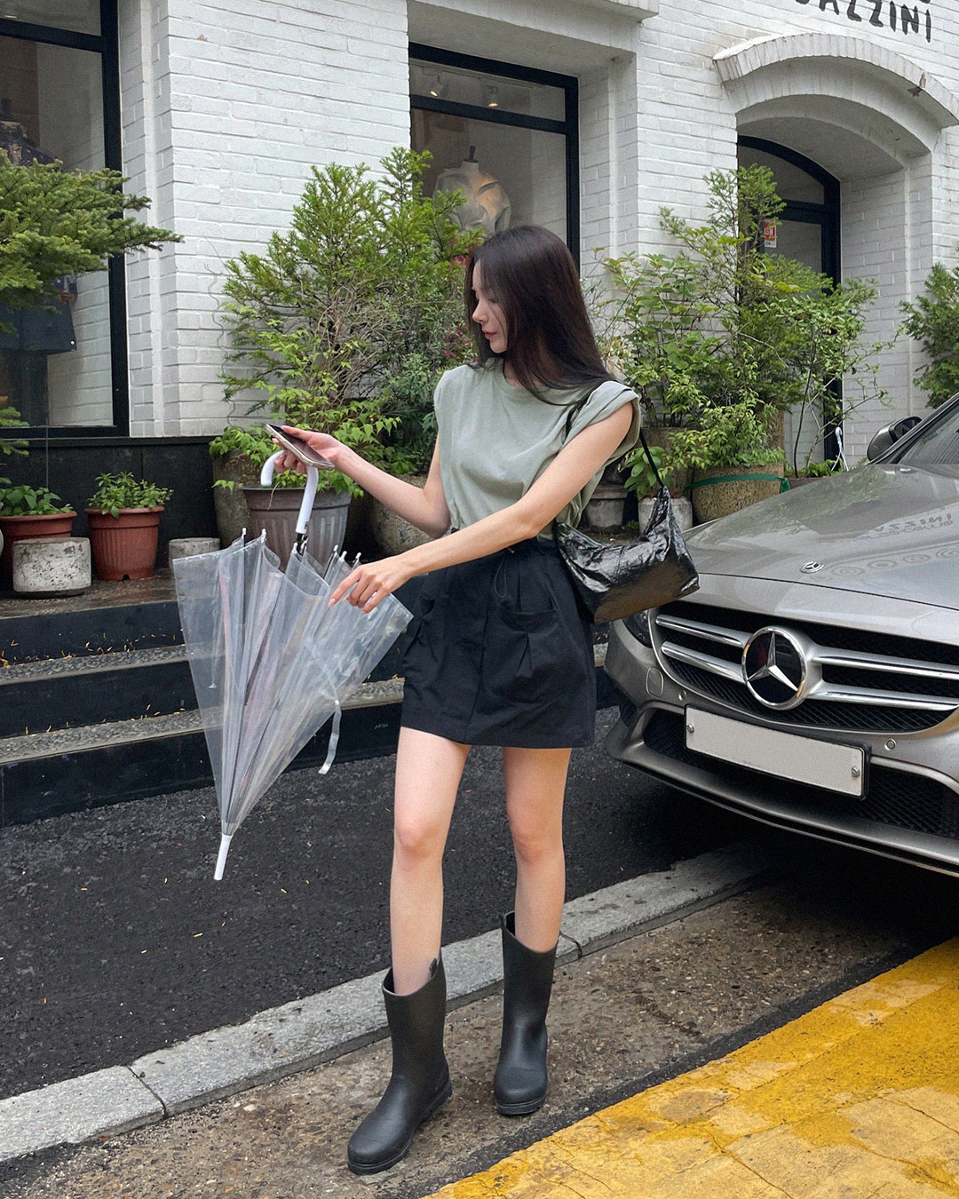 French sleeve T-shirt + mini skirt