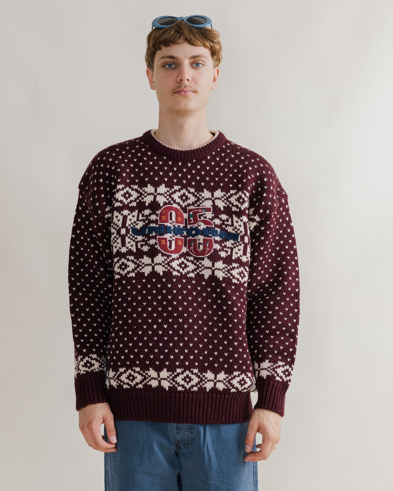 Vintage 90s Nordic Winter Pattern Purple Roundneck Jumper L