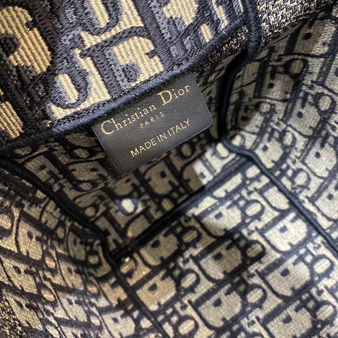 Dior new messenger bag