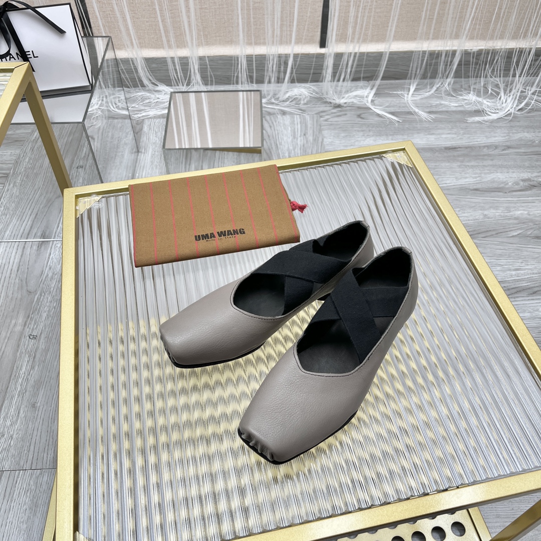 𝐔𝐌𝐀 𝐖𝐀𝐍𝐆｜𝟐𝟎𝟐𝟑/𝐒𝐒 𝐧𝐞𝐰  UMA WANG classic models retro do old ballet shoes