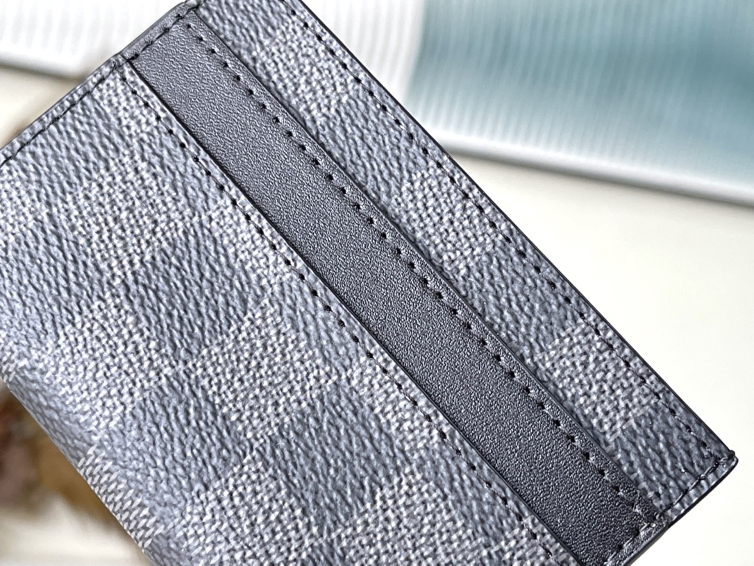 𝐋𝐎𝐔𝐈𝐒 𝐕𝐔𝐈𝐓𝐓𝐎𝐍  N62170