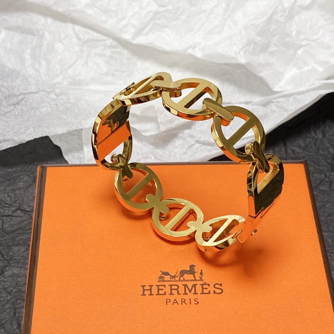 Hermes bracelet