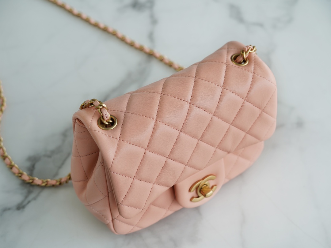 𝗖𝗛𝗔𝗘𝗡𝗟✦ Metal Ball Fatty Fang Genuine Leather Coral Pink