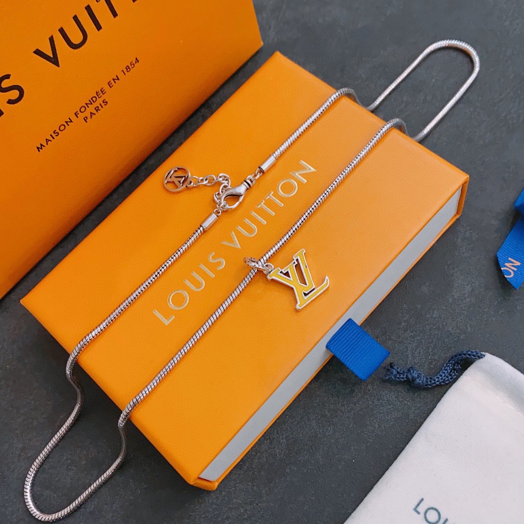 Louis Vuitton vintage silver bracelet, couple's version, length 60 cm, changeable