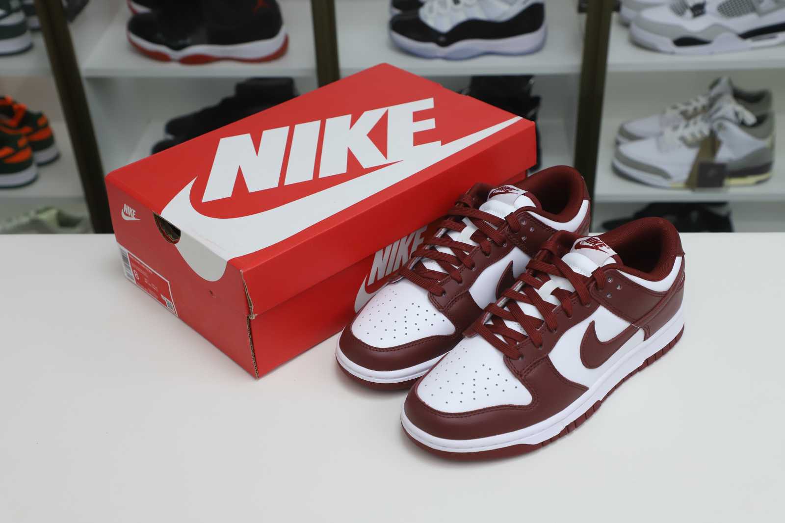 Nike Dunk LowRetro Team Red