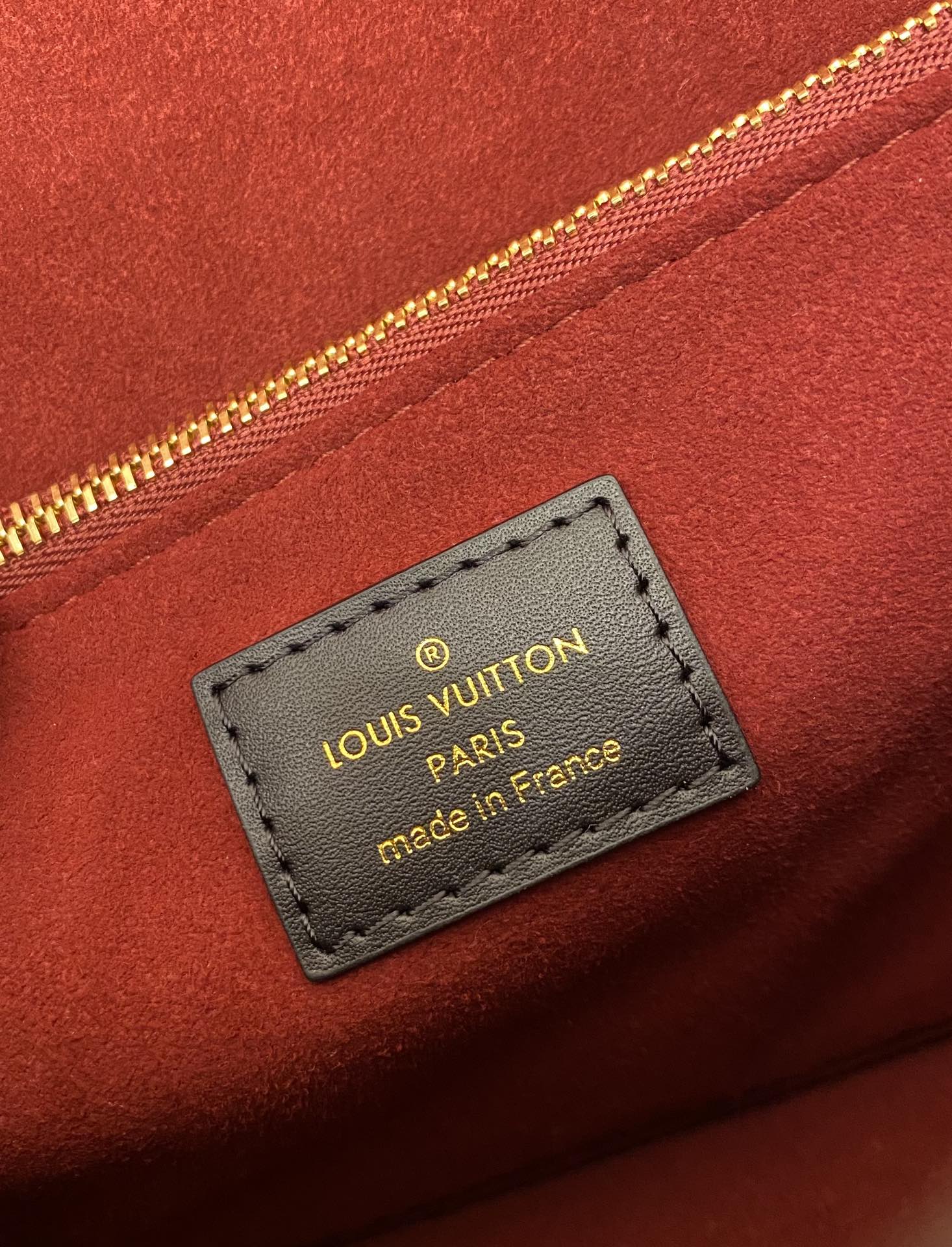 Louis Vuitton M45592