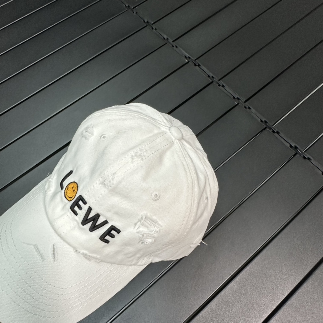 Loewe 23 Spring/Summer Canvas Cotton Baseball Cap Printed Letters