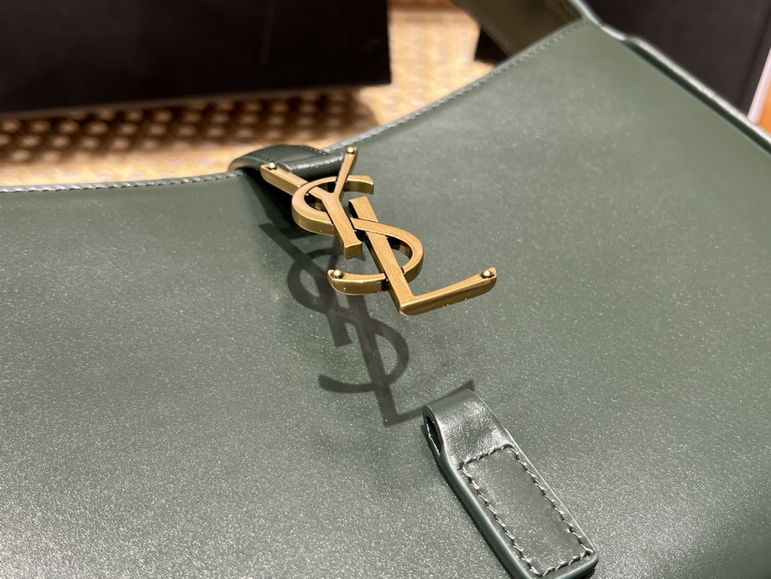 SAINT LAURENT Model: 657228 plain original leather.JD