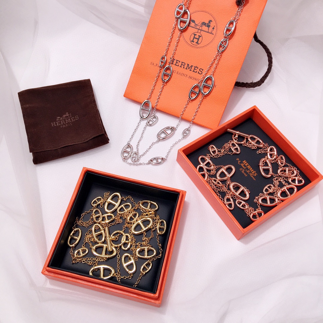 Hermes necklace