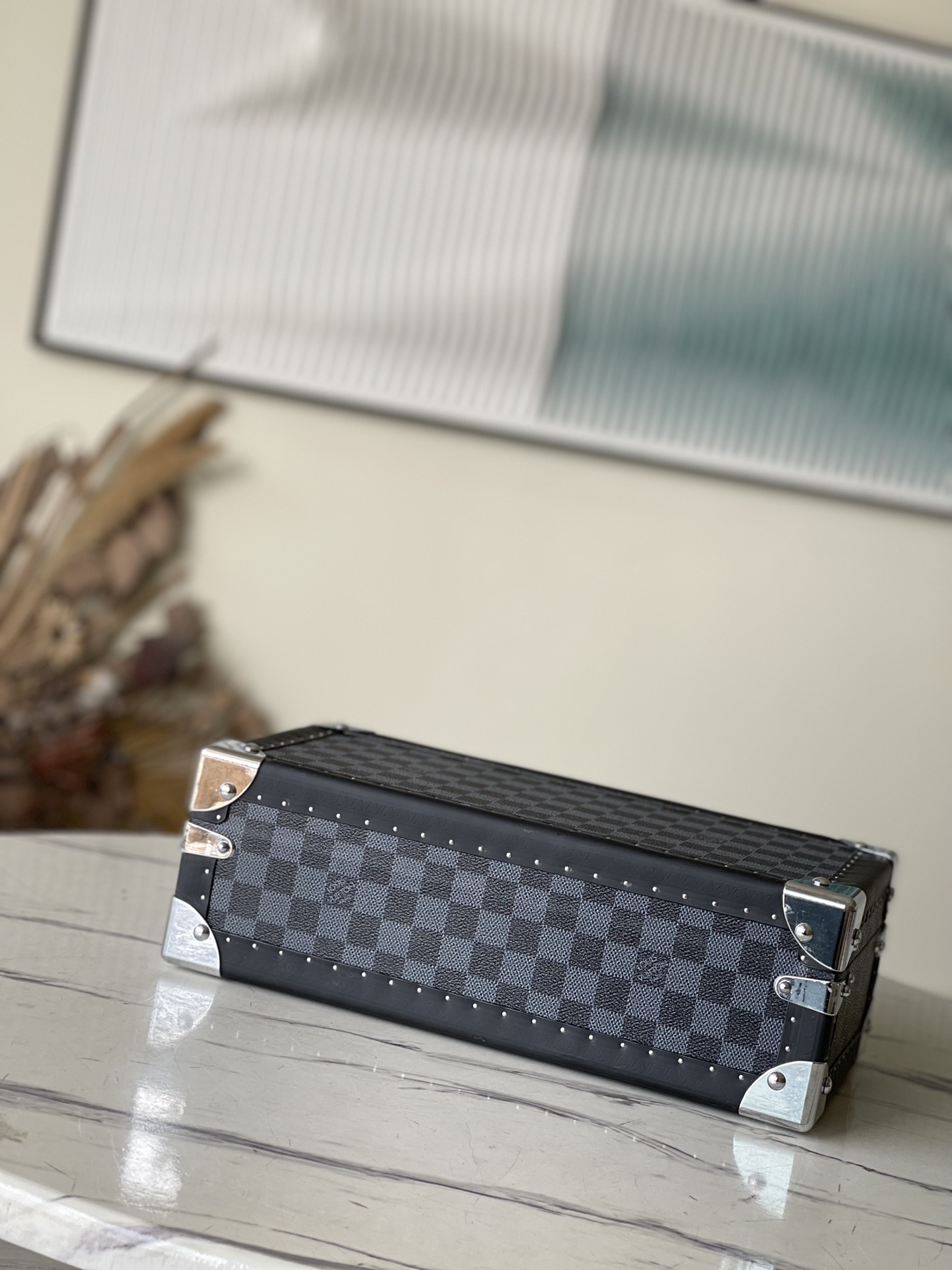 𝐋𝐎𝐔𝐈𝐒 𝐕𝐔𝐈𝐓𝐓𝐎𝐍     N48194