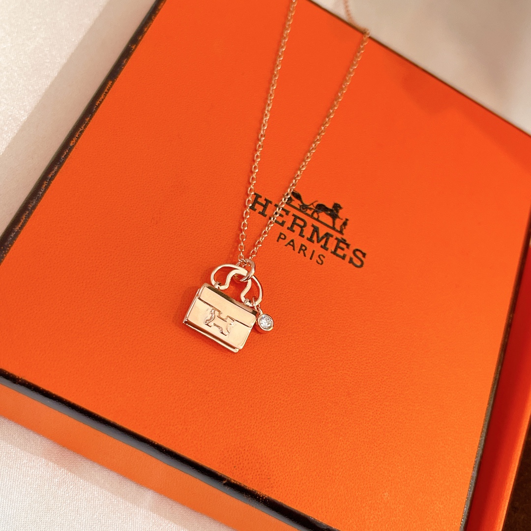 Hermes necklace