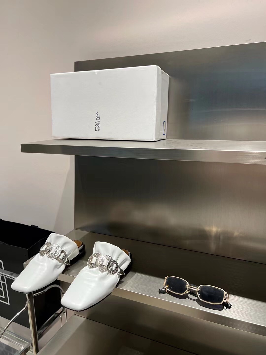 𝐓𝐨𝐠𝐚 𝐏𝐮𝐥𝐥𝐚 ｜𝟐𝟎𝟐𝟐/𝐒𝐒 𝐧𝐞𝐰 Exclusive quality toga pulla 2022/aw mullet slippers