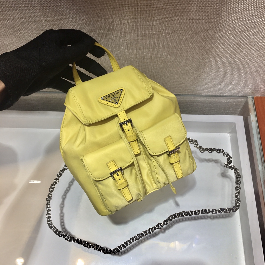 𝐏𝐑𝐀𝐃𝐀 Mini crossbody small backpack
