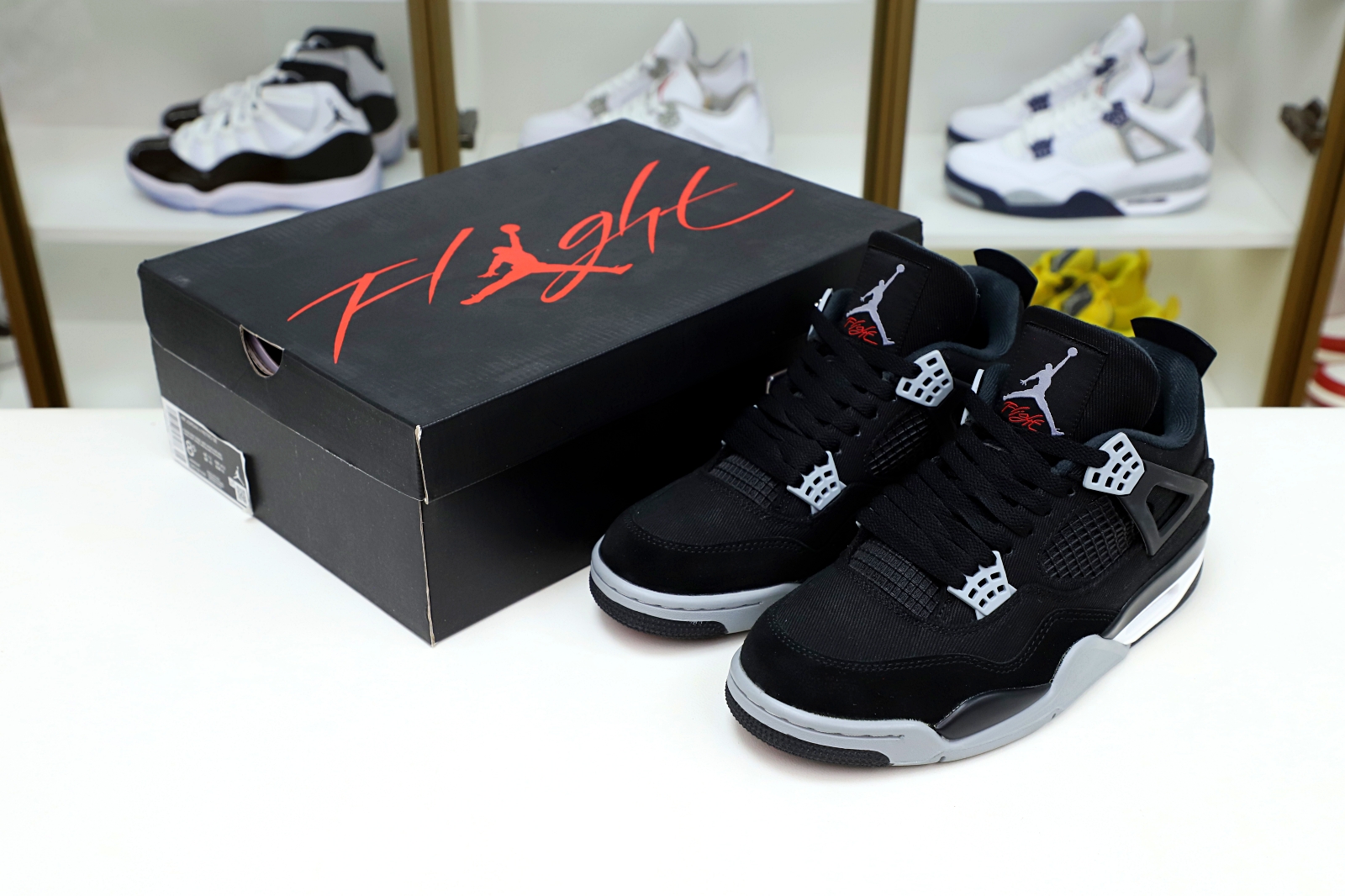 AIR JORDAN 4 BLACK CANVAS