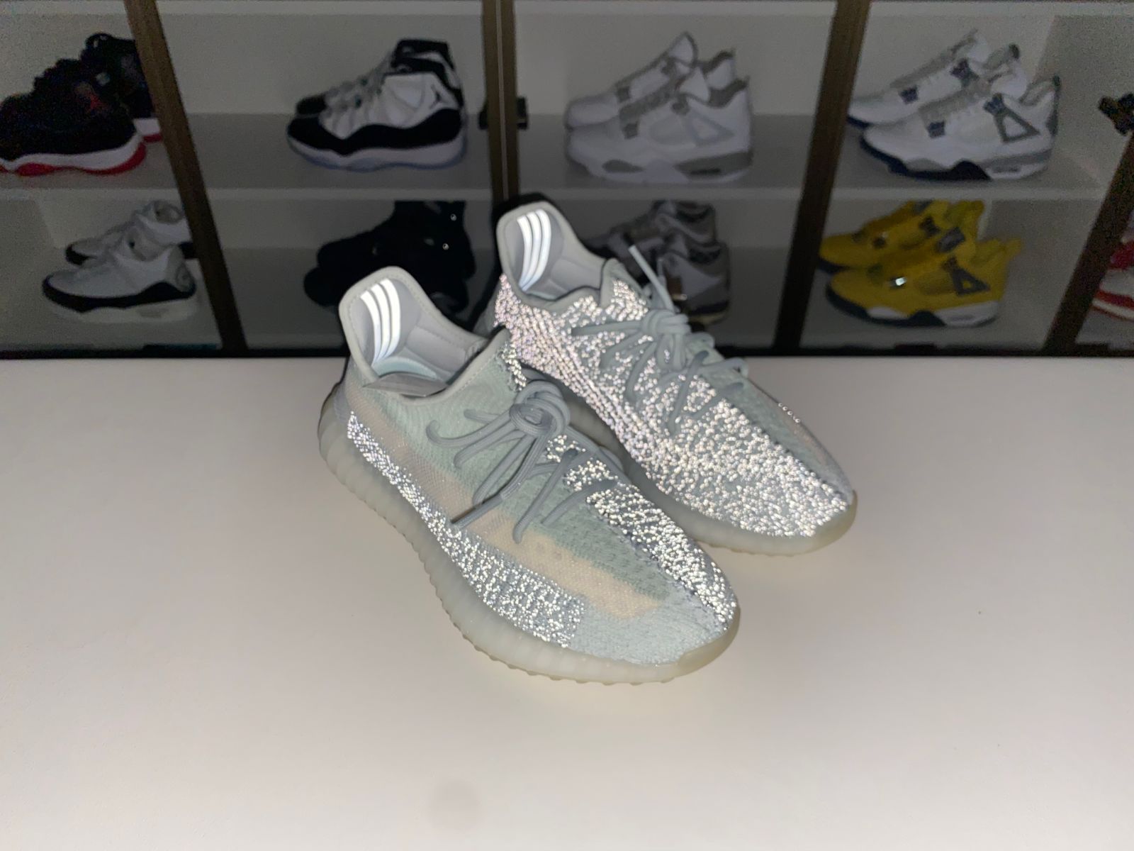 YEEZY BOOST 350 V2 CLOUD WHITE REFLECTIVE