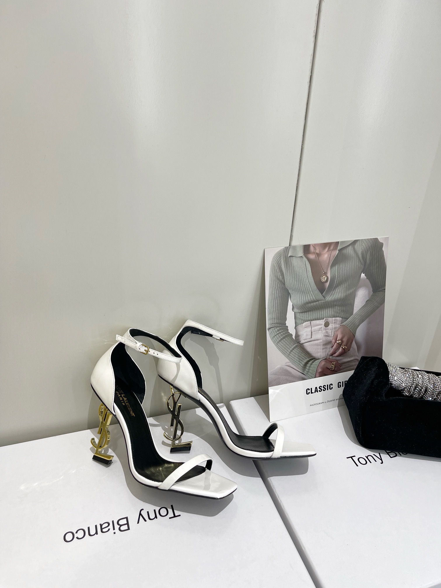𝙎𝙖𝙞𝙣𝙩 𝙇𝙖𝙪𝙧𝙚𝙣𝙩 | 𝟐𝟎𝟐𝟐/𝐒𝐒 𝐧𝐞𝐰 YSL｜Saint Laurent silk diamond buckle high heels Imported silk