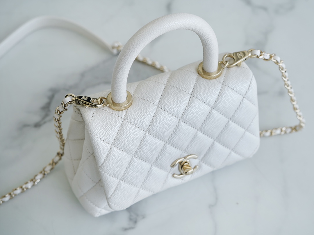 CHANEL 𝑪𝒐𝑪𝒐 𝒉𝒂𝒏𝒅𝒍𝒆 New Cowhide Handle 𝗠𝗶𝗡𝗶𝗡𝗶 Pearlescent White