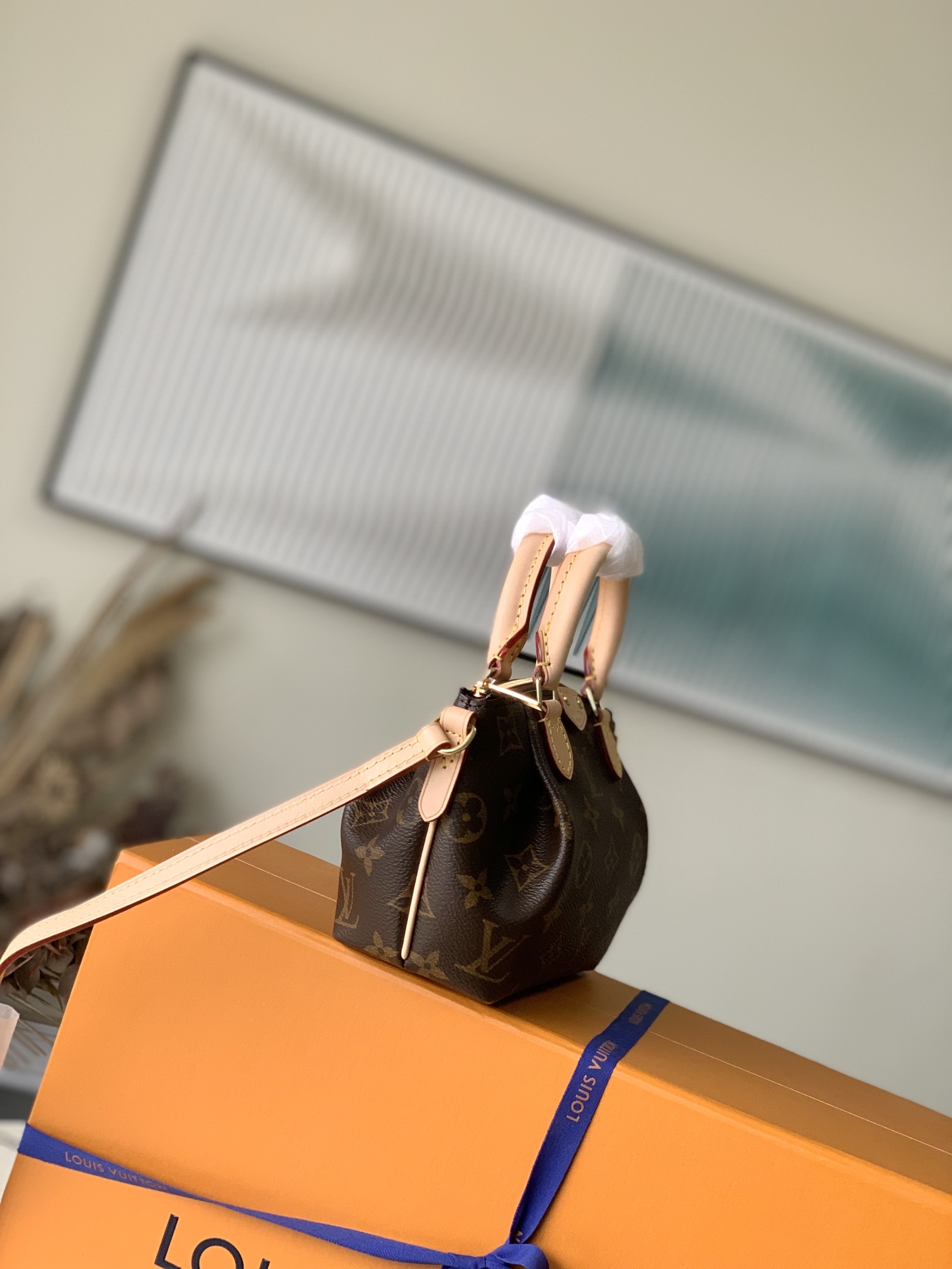 𝐋𝐎𝐔𝐈𝐒 𝐕𝐔𝐈𝐓𝐓𝐎𝐍  M61253