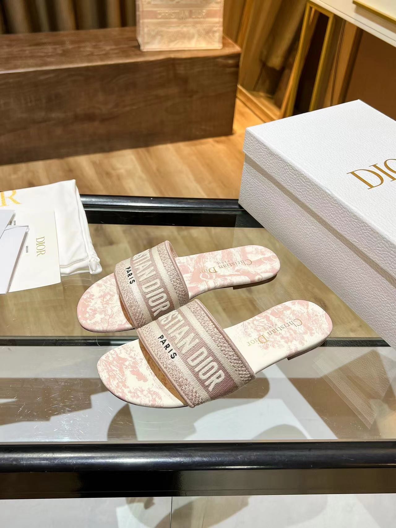 Dior slippers