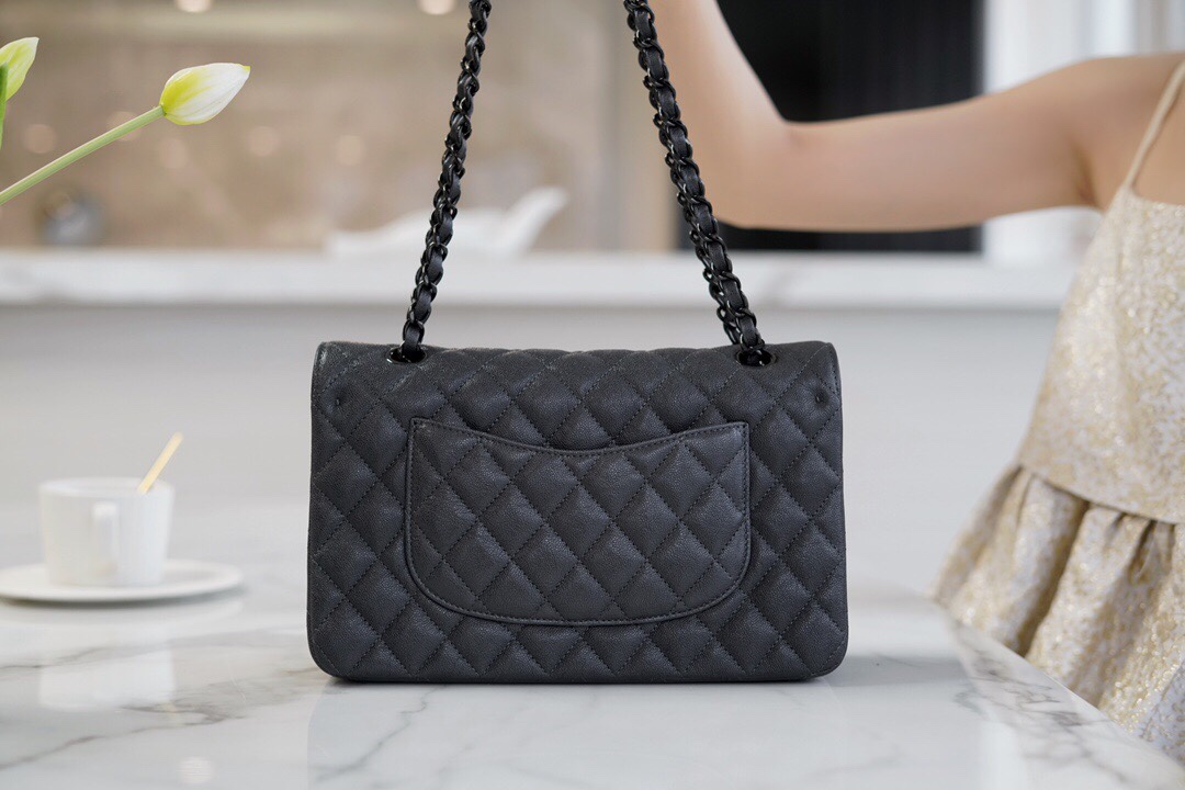 𝐂𝐇𝐀𝐍𝐄𝐋 Classic Flap France 🇫🇷 𝐇𝐇 𝐚𝐚𝐬 Original Caviar 🐂 Washed Tire Ox Medium 🐘 Dark Grey