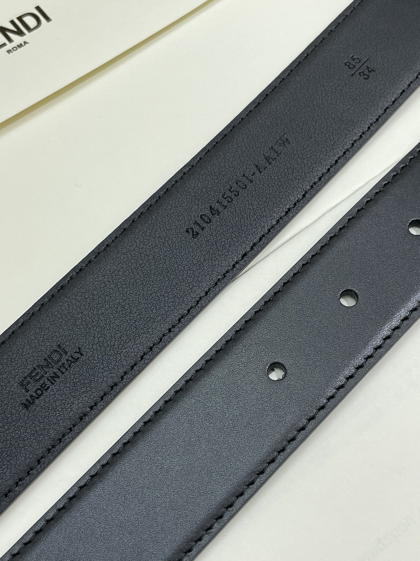 FENDI new 🌿 narrow belt with loops