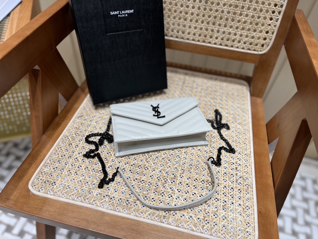 SAINT LAURENT 𝐖𝐨𝐜 𝟭𝟵𝐜𝐦 #393953 original leather.JD