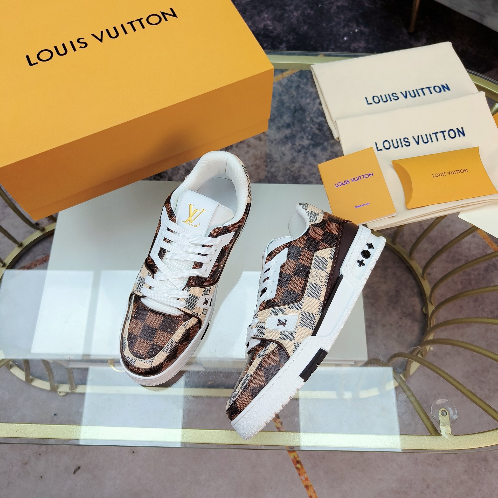 Louis Vuitton TRAINER sneakers