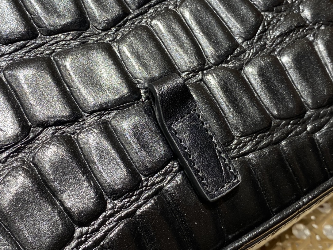 SAINT LAURENT Model: 657228 original leather with stone pattern.JD