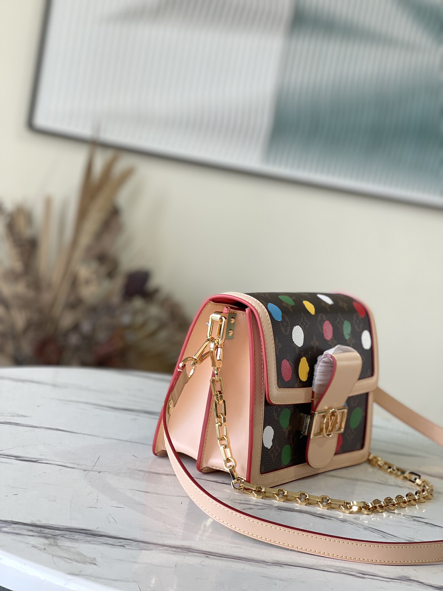 𝐋𝐎𝐔𝐈𝐒 𝐕𝐔𝐈𝐓𝐓𝐎𝐍    M46432