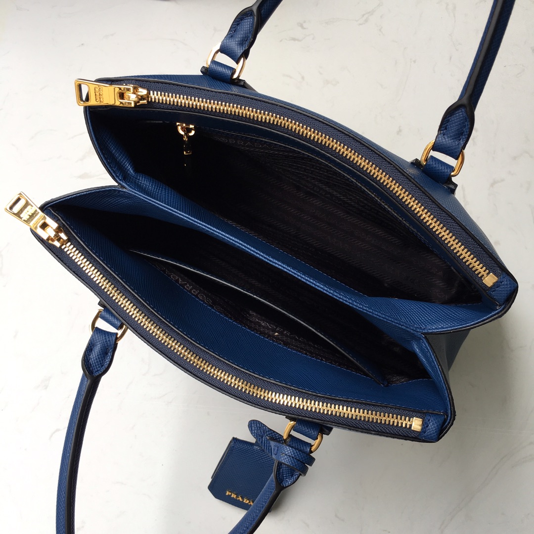 𝐏𝐑𝐀𝐃𝐀 1BA232 Handbag
