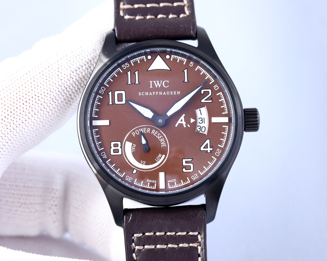 IWC- The line staff series lW5127537 movement automatic mechanical Swiss machine 2824 316 stainless steel