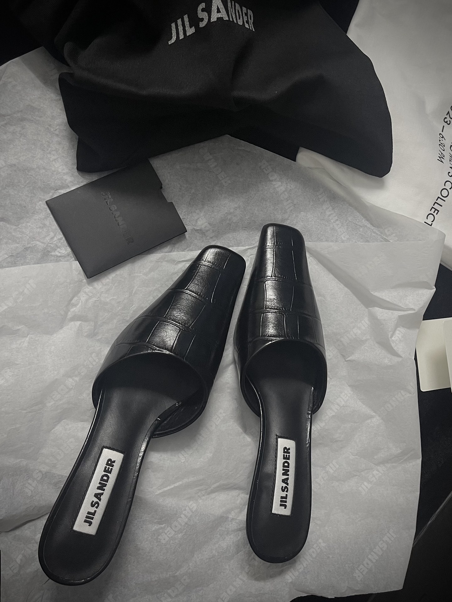 𝐉𝐢𝐥 𝐬𝐚𝐧𝐝𝐞𝐫｜𝟐𝟎𝟐𝟑/𝐒𝐒 𝐧𝐞𝐰 𝐀𝐖 fashionable slippers