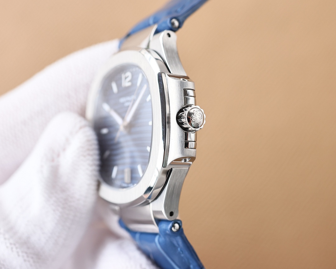 Patek Philippe Sporty Elegance Nautilus Ladies Watch