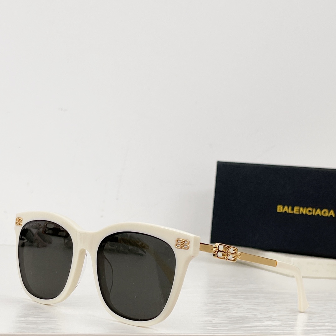 BALENCIAGE MODEL: BB0288S