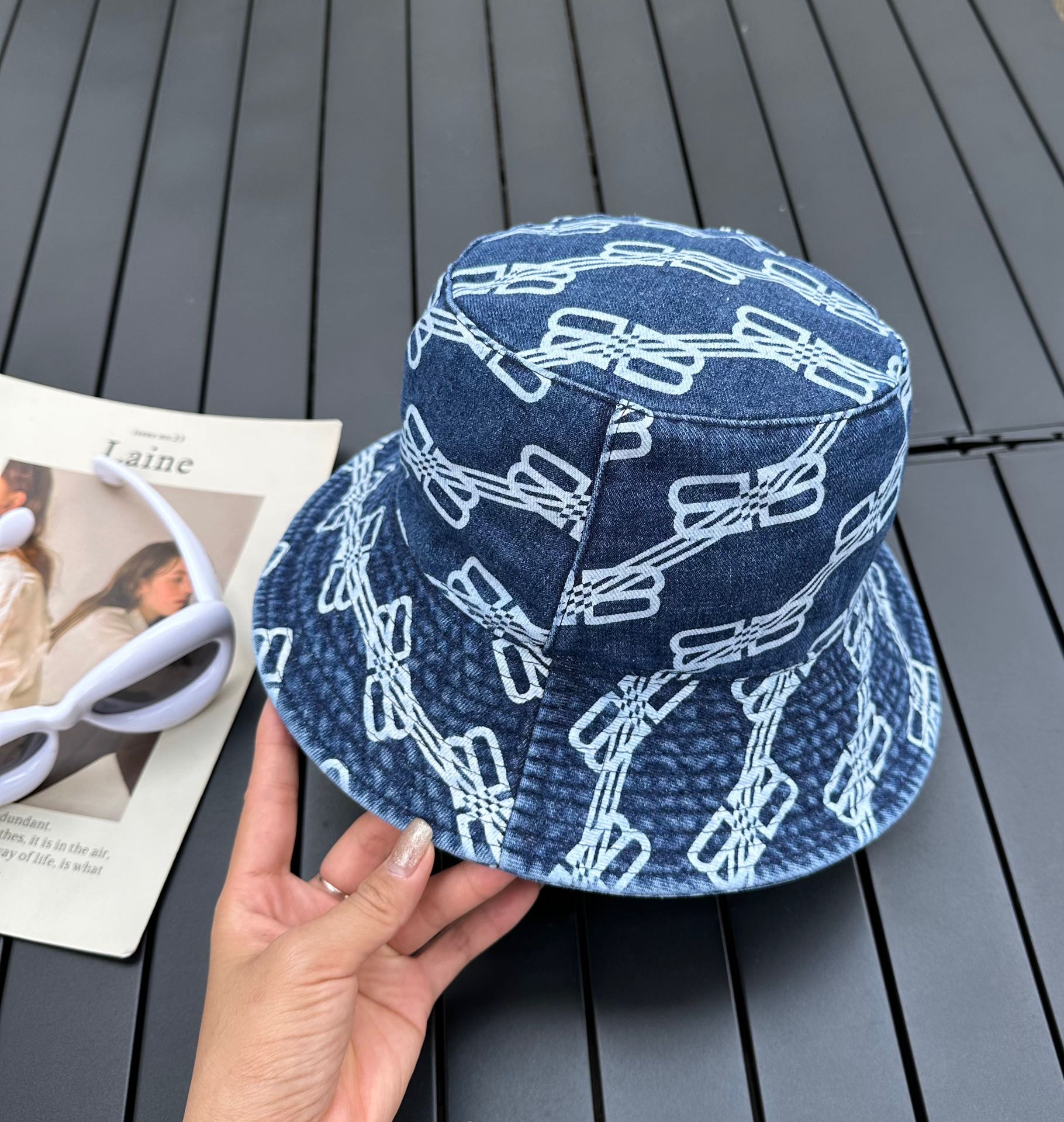 Balenciaga new fisherman hat