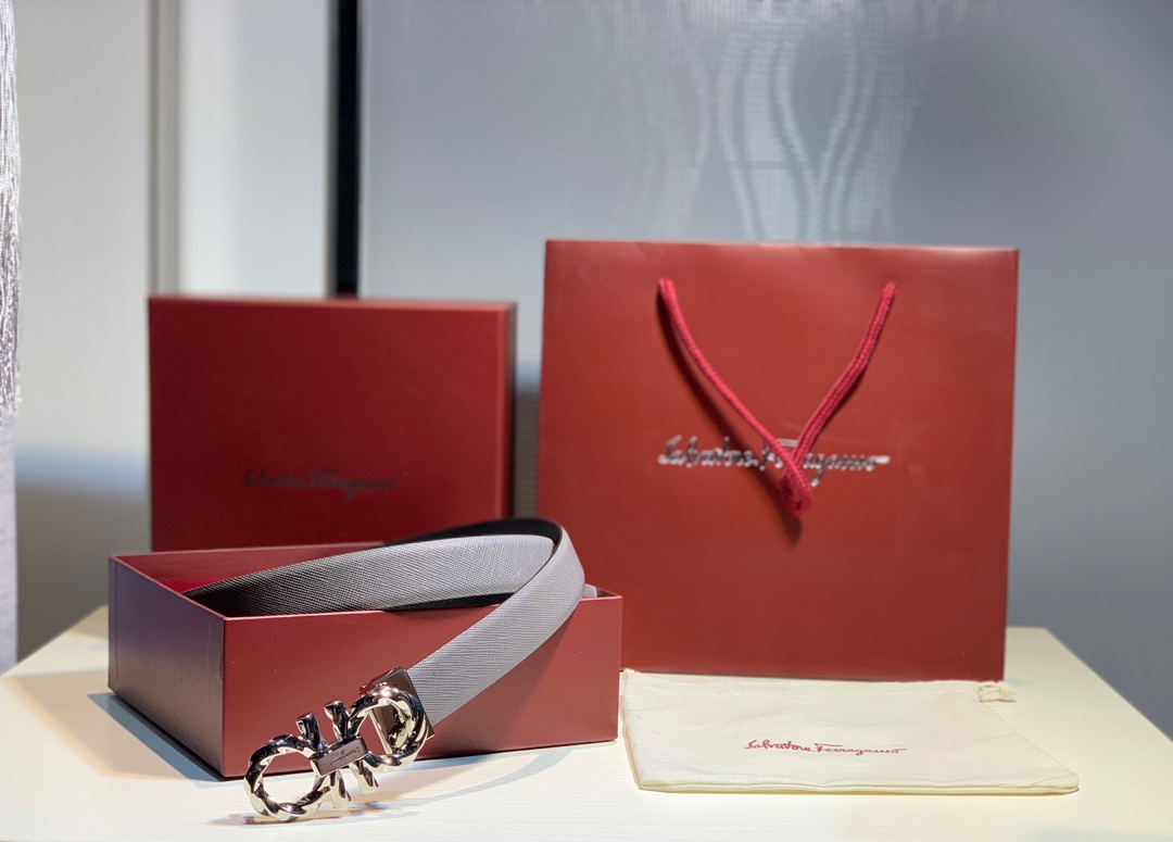 FERRAGAMO twist style