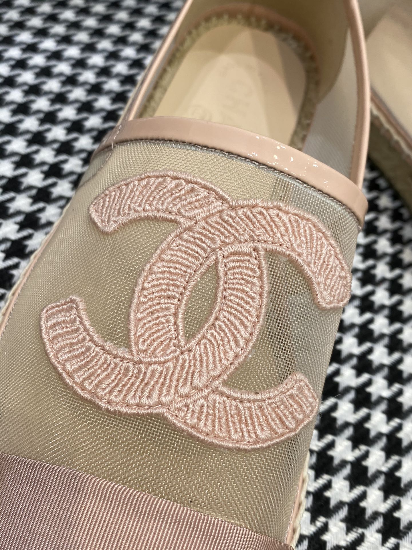 CHANEL fisherman shoes Chanel classic version of the original injection of rubber translucent rubber original color hemp sole