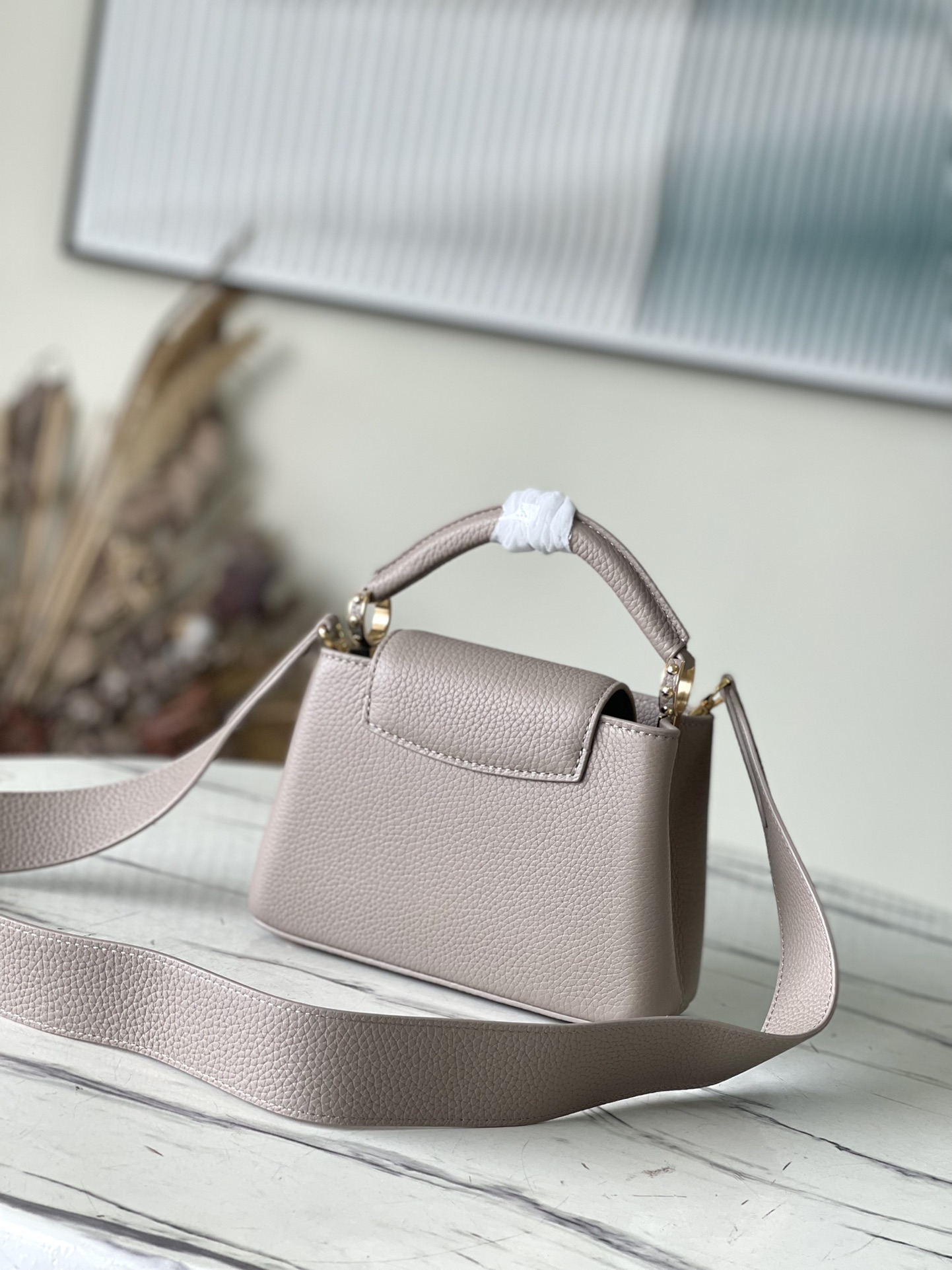 𝐋𝐎𝐔𝐈𝐒 𝐕𝐔𝐈𝐓𝐓𝐎𝐍  M48865