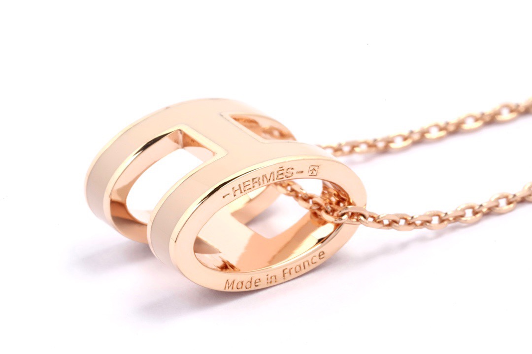 Hermes necklace