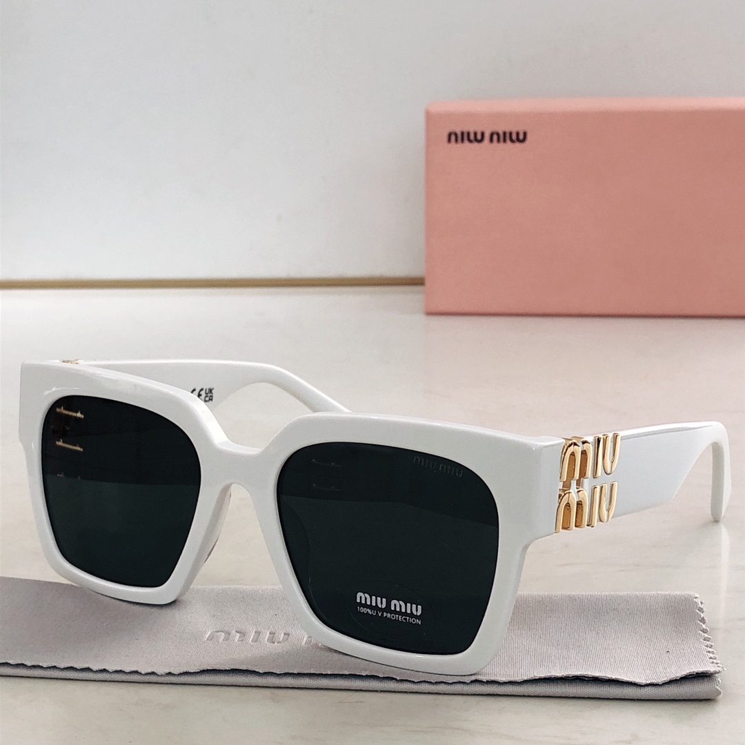 MIU MIU MODEL:VMU 04U