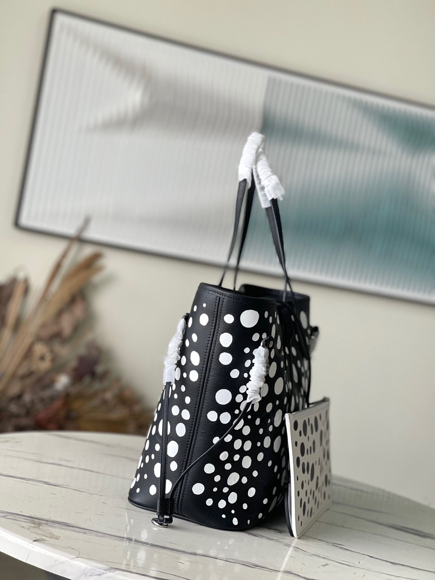 𝐋𝐎𝐔𝐈𝐒 𝐕𝐔𝐈𝐓𝐓𝐎𝐍      M46390