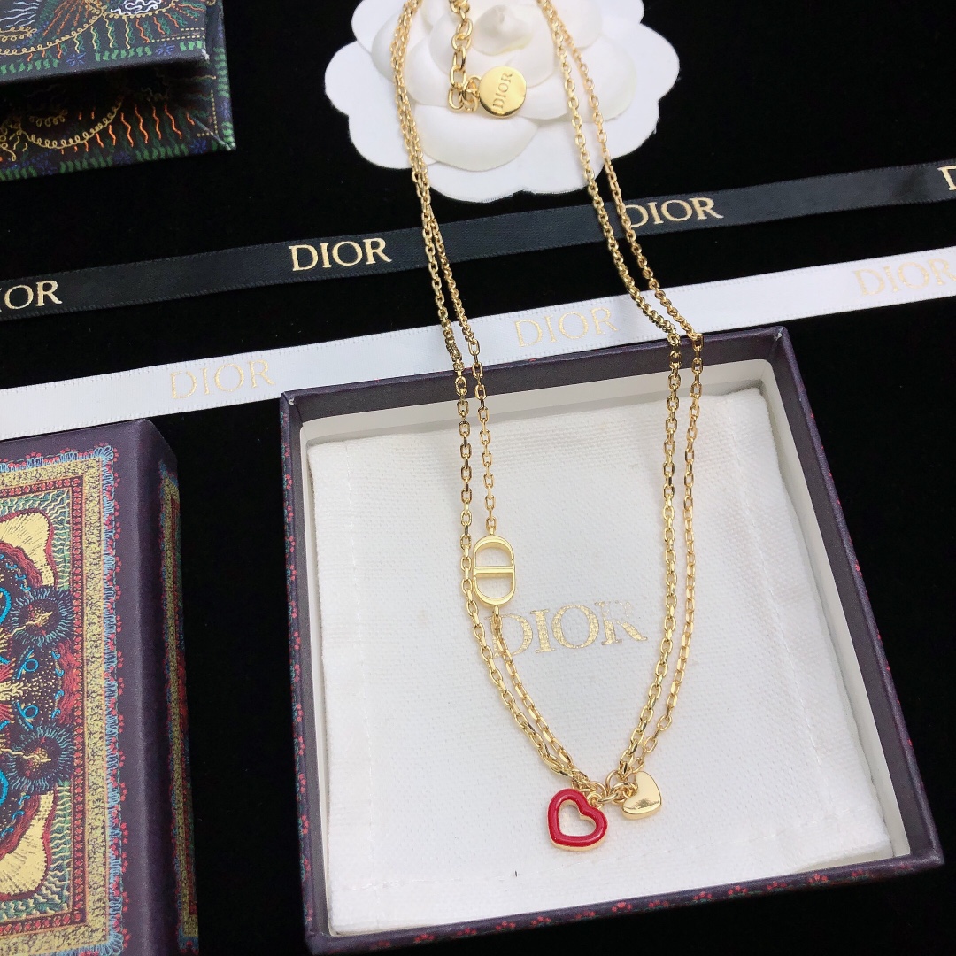 Dior necklace