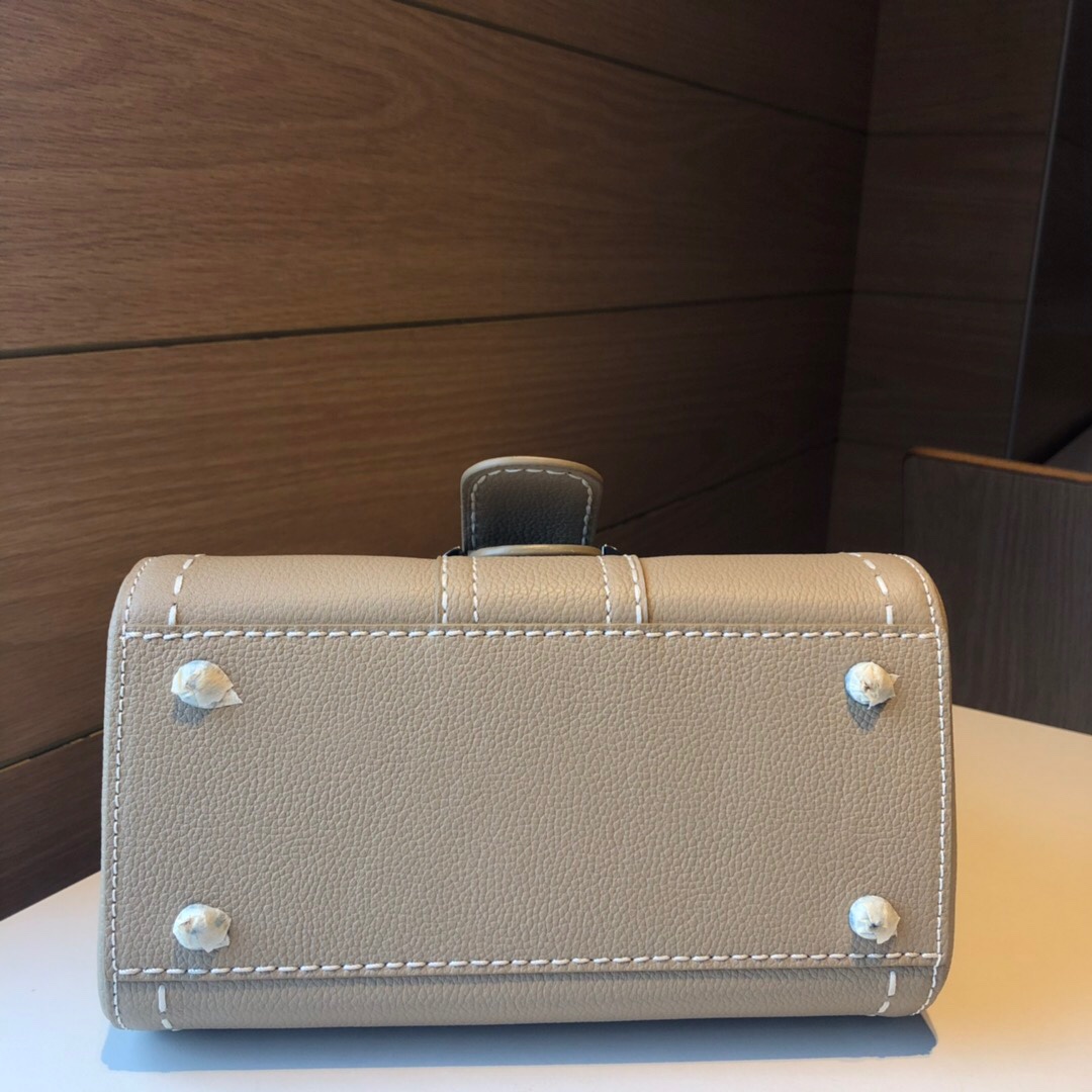 DELVAUX      🇧🇪brillant togo