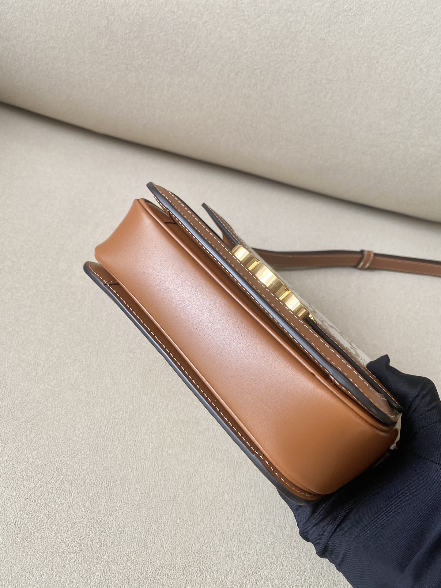 𝐂𝐞𝐥𝐢𝐧𝐞 Triomphe teen 18.5cm